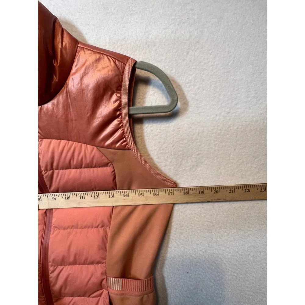 lululemon athletica lightweight insulated